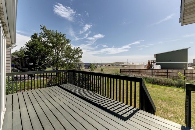 1242 RANGE VIEW CIR, Rapid City, SD 57701
