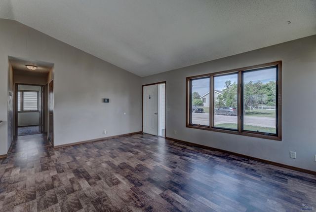 1242 RANGE VIEW CIR, Rapid City, SD 57701