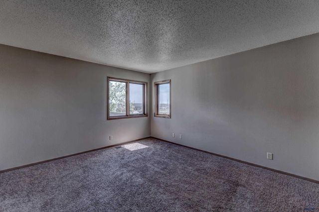 1242 RANGE VIEW CIR, Rapid City, SD 57701