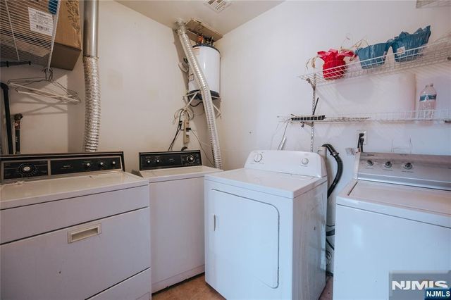 551 2nd Avenue 1, Lyndhurst, NJ 07071