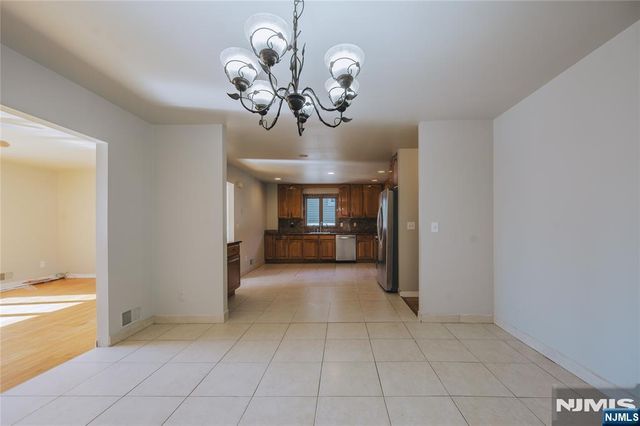 551 2nd Avenue 1, Lyndhurst, NJ 07071