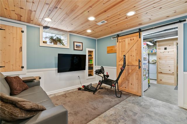 5140 Raintree Drive, Whitehall, PA 15236