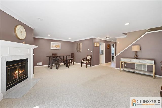 3 Sandpiper Drive 2502, Sayreville, NJ 08859
