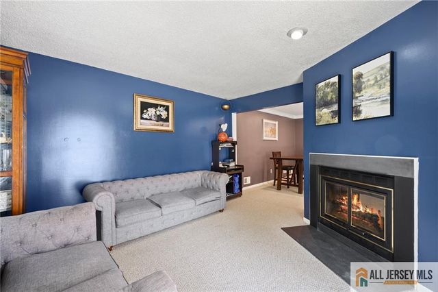 3 Sandpiper Drive 2502, Sayreville, NJ 08859