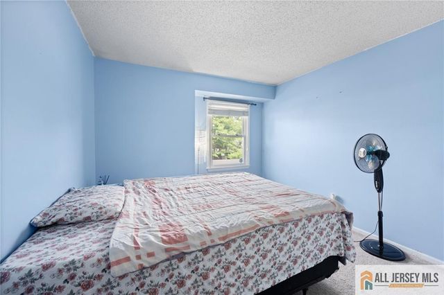 3 Sandpiper Drive 2502, Sayreville, NJ 08859