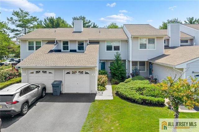 3 Sandpiper Drive 2502, Sayreville, NJ 08859