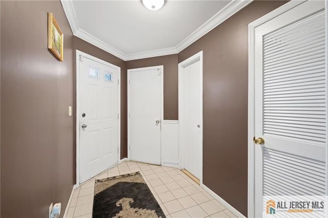 3 Sandpiper Drive 2502, Sayreville, NJ 08859