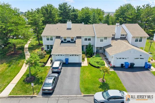 3 Sandpiper Drive 2502, Sayreville, NJ 08859