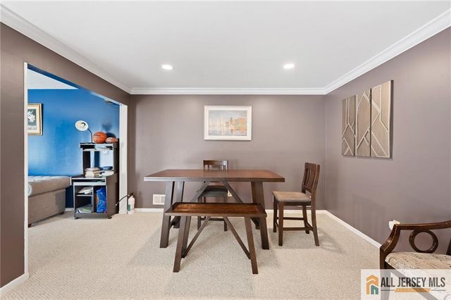 3 Sandpiper Drive 2502, Sayreville, NJ 08859