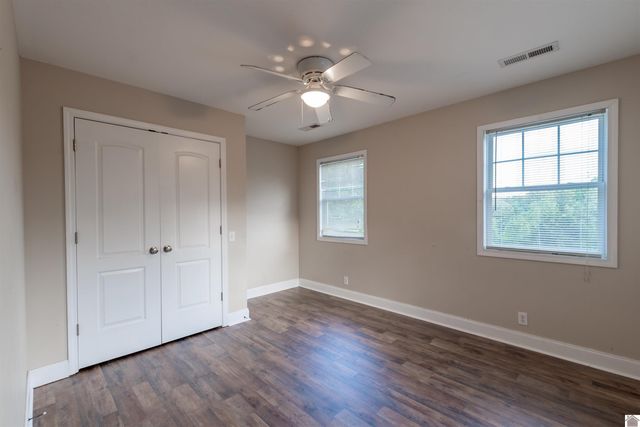437 Victor Darnell Rd, Benton, KY 42025