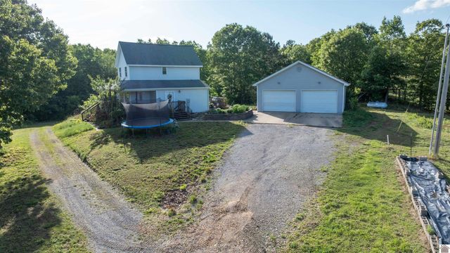 437 Victor Darnell Rd, Benton, KY 42025