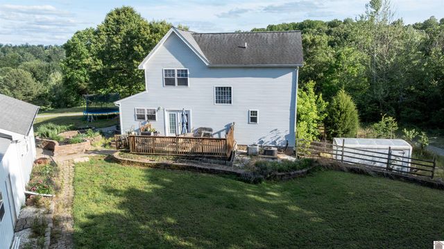 437 Victor Darnell Rd, Benton, KY 42025