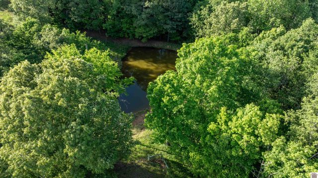 437 Victor Darnell Rd, Benton, KY 42025