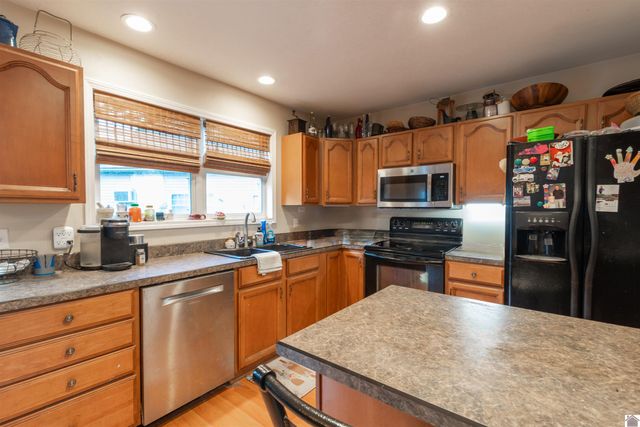 437 Victor Darnell Rd, Benton, KY 42025