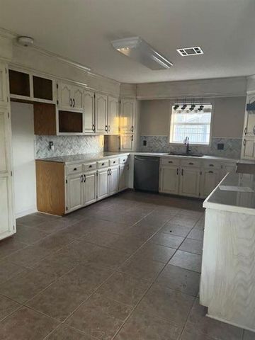 5109 Powell Lane, Lake Charles, LA 70605