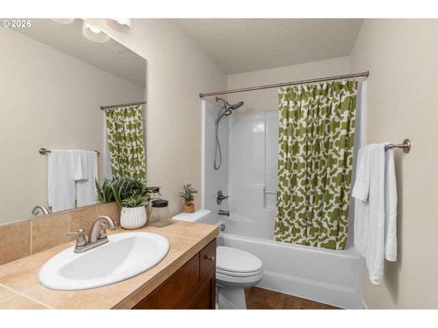 3127 Ne WEEPING WILLOW Way, Hillsboro, OR 97124