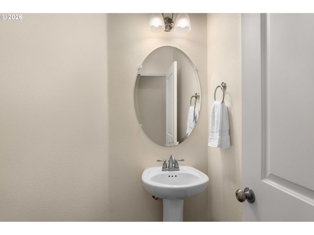 3127 Ne WEEPING WILLOW Way, Hillsboro, OR 97124