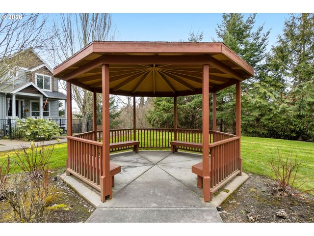 3127 Ne WEEPING WILLOW Way, Hillsboro, OR 97124