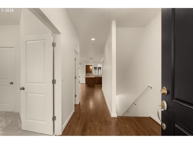 3127 Ne WEEPING WILLOW Way, Hillsboro, OR 97124