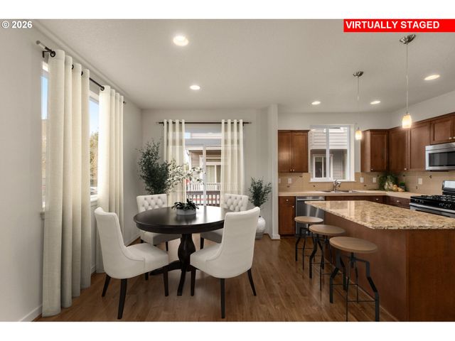 3127 Ne WEEPING WILLOW Way, Hillsboro, OR 97124