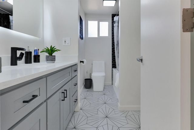 1167 Temple Dr, Pacheco, CA 94553