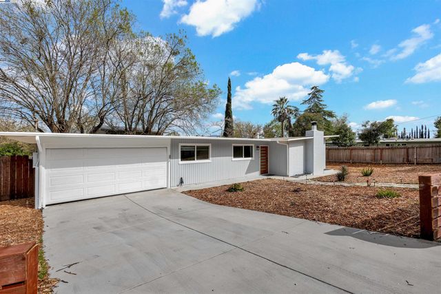 1167 Temple Dr, Pacheco, CA 94553
