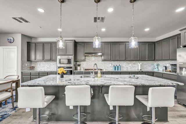 1693 Harvest Ln, Manteca, CA 95337