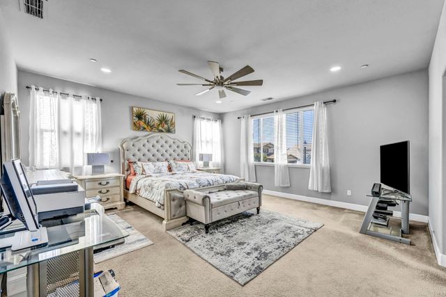 1693 Harvest Ln, Manteca, CA 95337