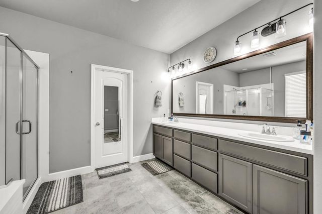 1693 Harvest Ln, Manteca, CA 95337