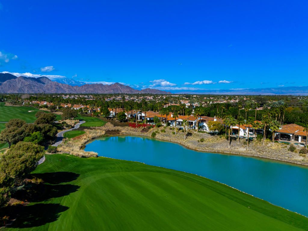 Image 3 of property listing at 80765 Via Savona, La Quinta, CA 92253