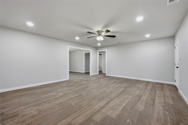 16082 US Highway 377, Whitesboro, TX 76273