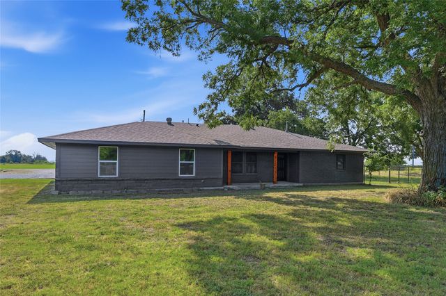 16082 US Highway 377, Whitesboro, TX 76273