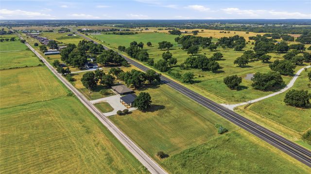 16082 US Highway 377, Whitesboro, TX 76273