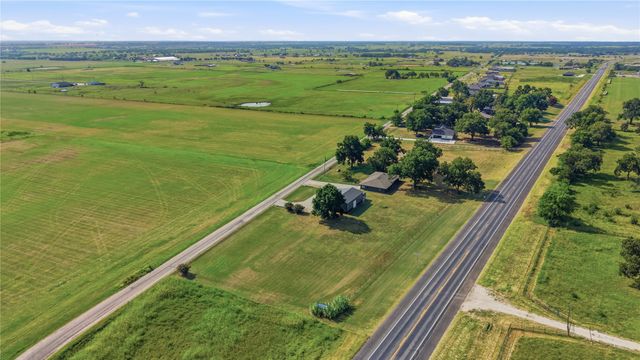 16082 US Highway 377, Whitesboro, TX 76273