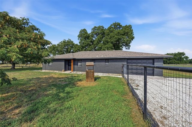 16082 US Highway 377, Whitesboro, TX 76273