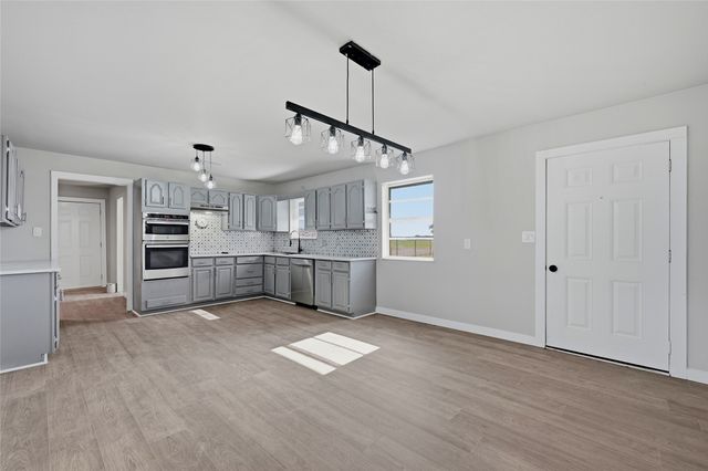 16082 US Highway 377, Whitesboro, TX 76273