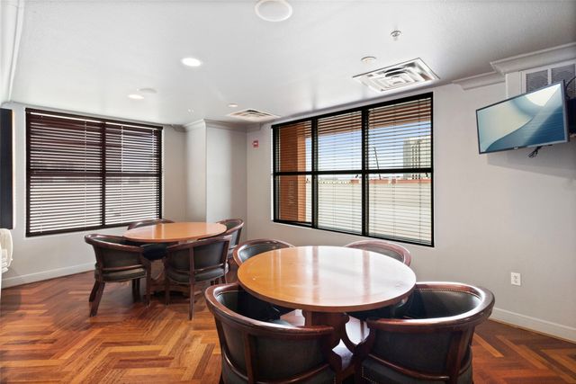 330 Las Colinas Boulevard E 422, Irving, TX 75039