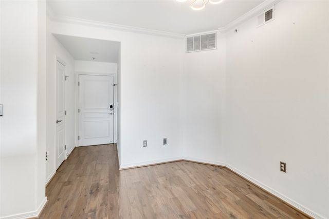 330 Las Colinas Boulevard E 422, Irving, TX 75039