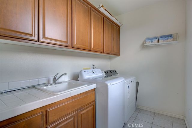 253 Silver Oak, Paso Robles, CA 93446