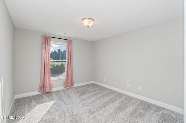 256 Broadberry Ave, Oak Ridge, TN 37830