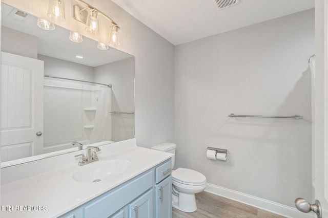 256 Broadberry Ave, Oak Ridge, TN 37830