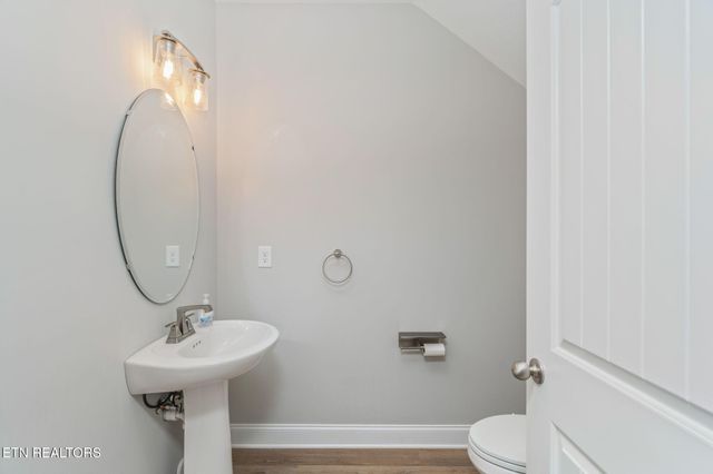 256 Broadberry Ave, Oak Ridge, TN 37830
