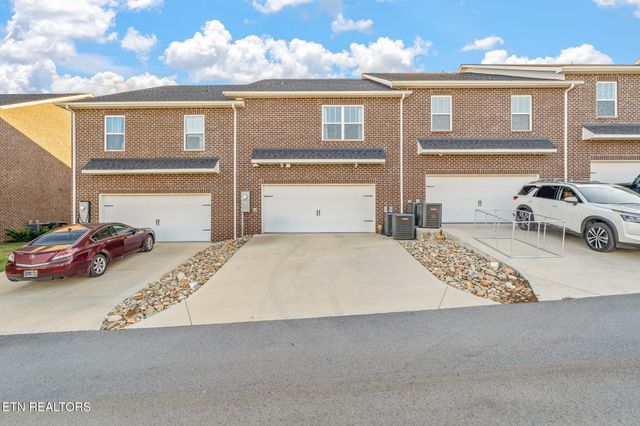 256 Broadberry Ave, Oak Ridge, TN 37830