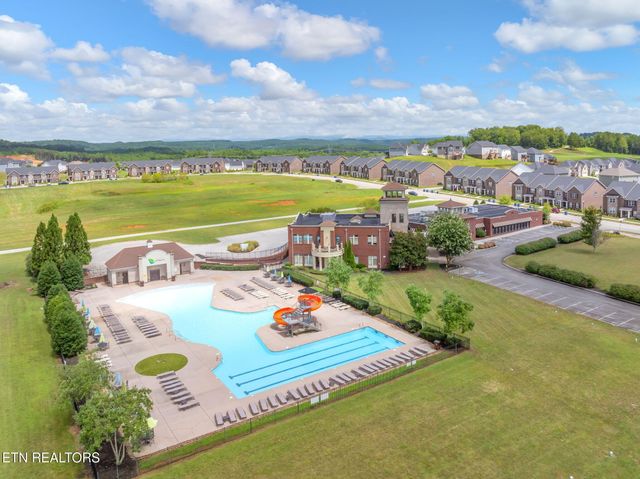 256 Broadberry Ave, Oak Ridge, TN 37830