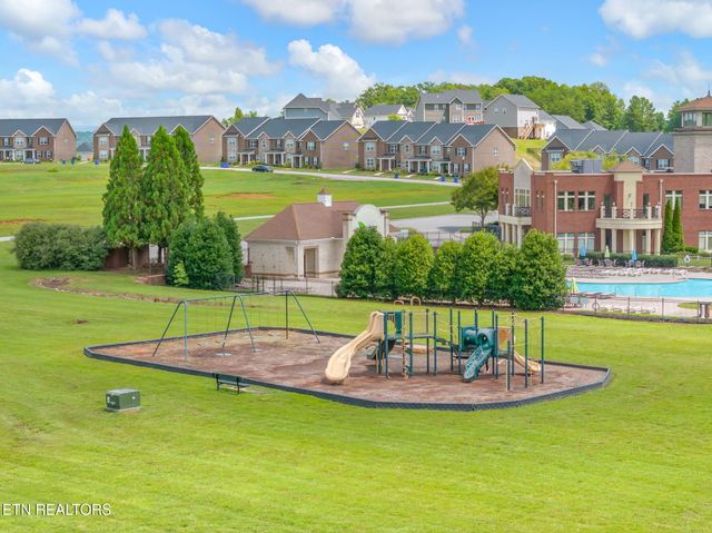 256 Broadberry Ave, Oak Ridge, TN 37830