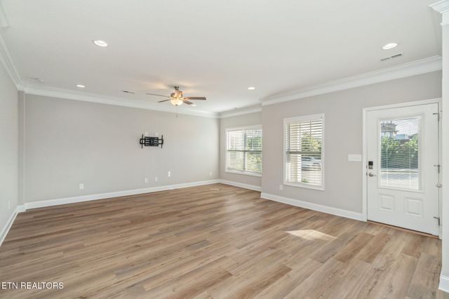 256 Broadberry Ave, Oak Ridge, TN 37830