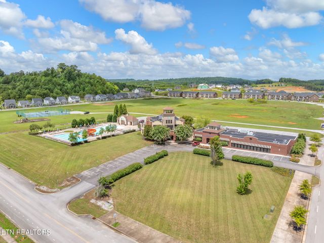 256 Broadberry Ave, Oak Ridge, TN 37830
