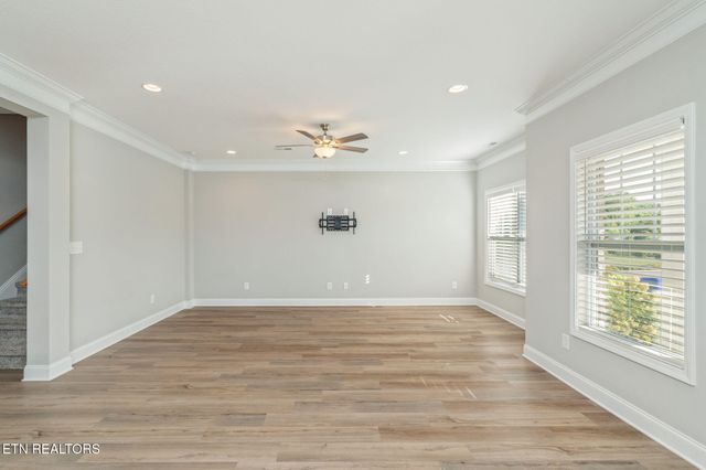 256 Broadberry Ave, Oak Ridge, TN 37830