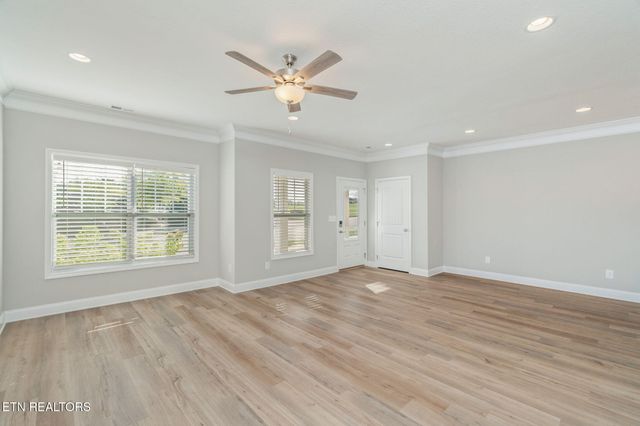 256 Broadberry Ave, Oak Ridge, TN 37830