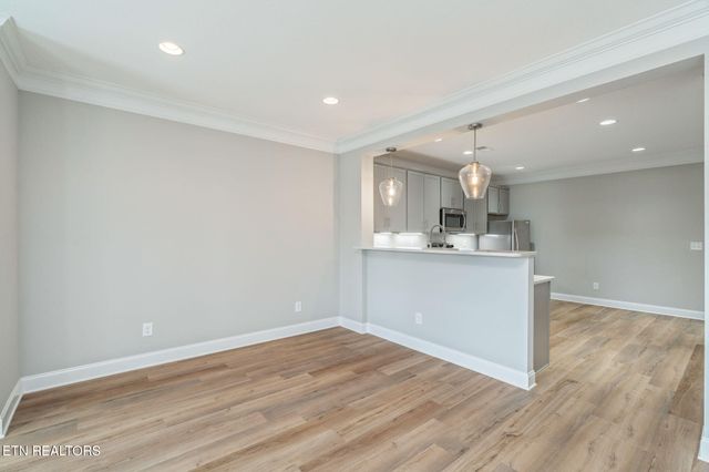 256 Broadberry Ave, Oak Ridge, TN 37830
